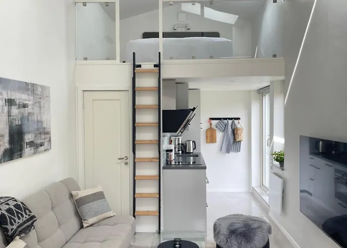 Modern Guesthouse With Loft